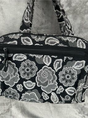 Thirty One Black White Floral Print Cosmetic Bag Organizer Lined Carrying Case